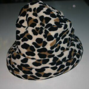WOMENS' HAT BY LANDS' END SIZE S/M LEOPARD PRINT